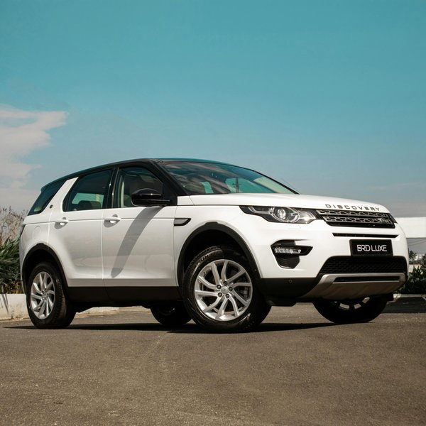 Location voiture annecy : votre clé pour des aventures alpines !